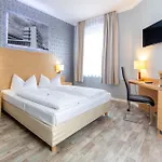Apartment Am Pollingpark Haus Ii