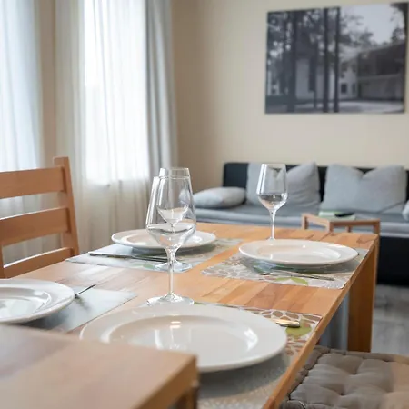 Apartment Am Pollingpark Haus Ii