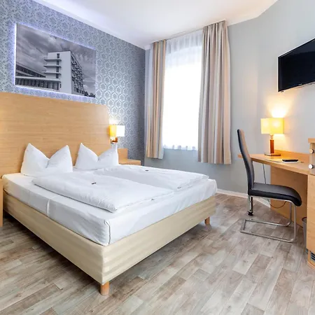 Apartment Am Pollingpark Haus Ii