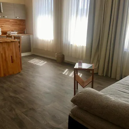 Am Pollingpark Haus Ii * Dessau-Rosslau