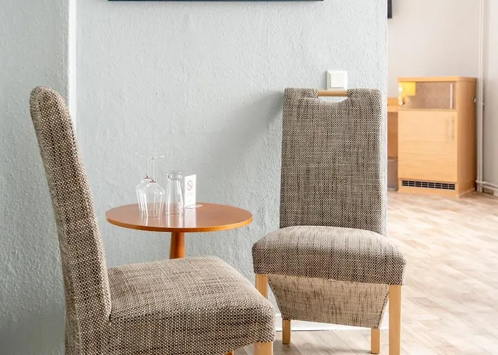 Am Pollingpark Haus Ii * Dessau-Rosslau